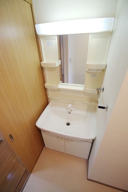 洗面設備　★お部屋探しはタウンハウジング稲田堤店まで★