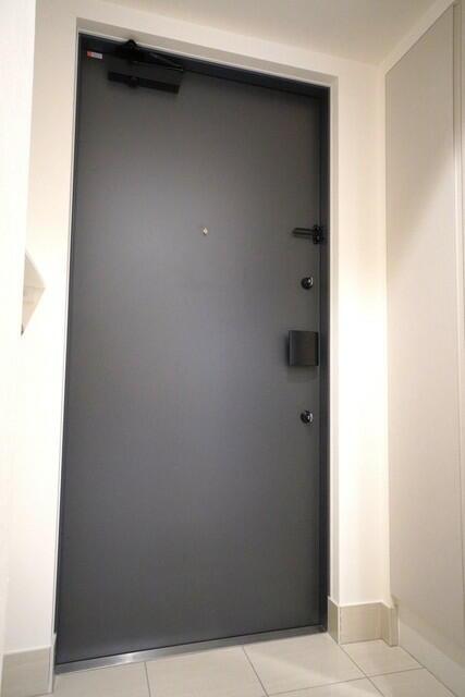 玄関　※写真は同タイプ住戸です。
