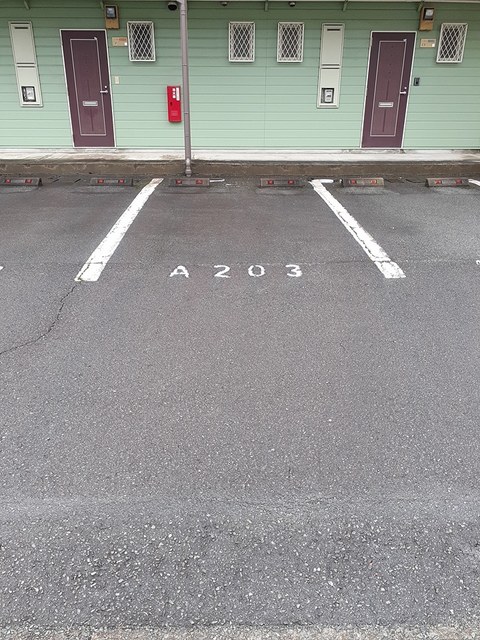駐車場　駐車スペースもあります☆
