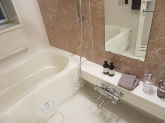 バス・シャワールーム　別部屋参考写真