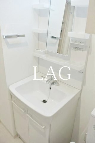 洗面設備　独立洗面台です。