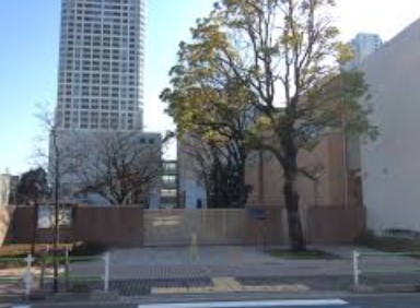 小学校　港区立港南小学校（小学校）まで360m
