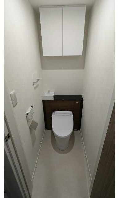 トイレ　落ち着いた色調のトイレです♪