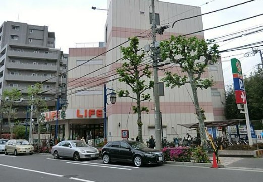 スーパー　ライフ新大塚店（スーパー）まで535m