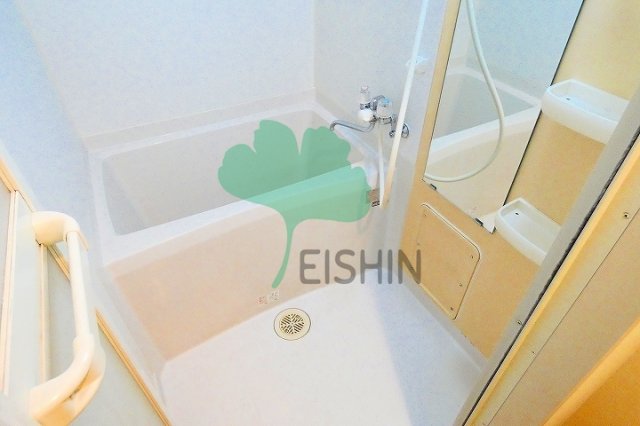 バス・シャワールーム　清潔感のある浴室です！