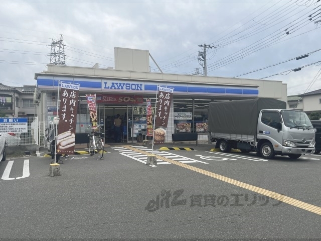 コンビニ　ローソン伊丹南野六丁目店（コンビニ）まで140m