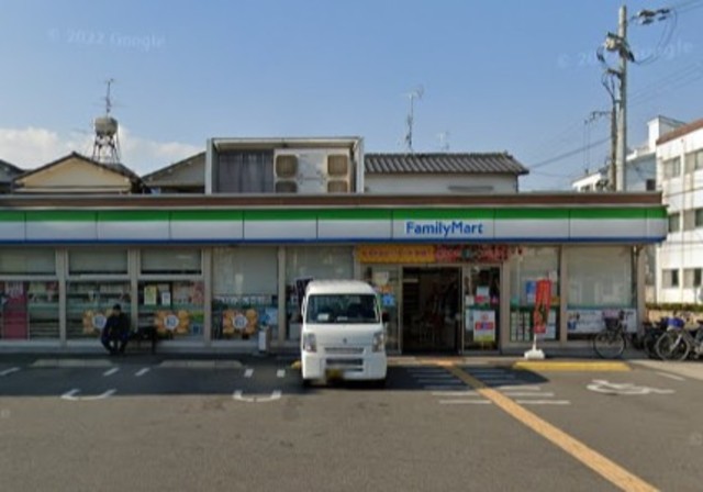 コンビニ　ファミリーマート　豊新二丁目（コンビニ）まで326m