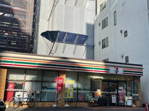 コンビニ　セブンイレブン 名古屋丸の内3本町通店（コンビニ）まで88m