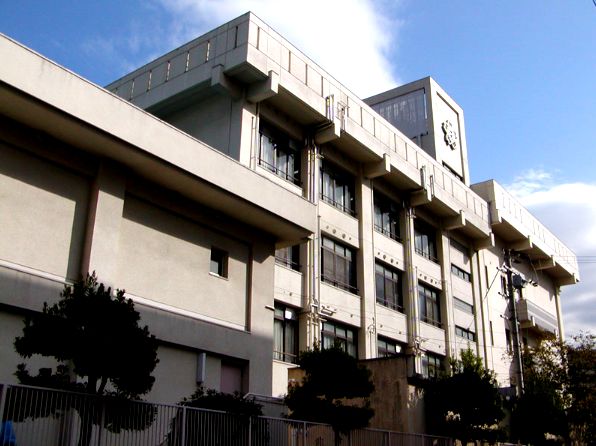 小学校　大阪市立五条小学校（小学校）まで935m