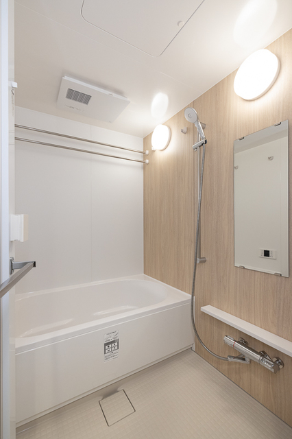 バス・シャワールーム　※写真は同タイプ住戸です。