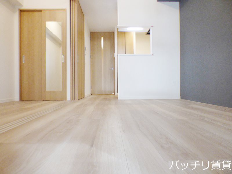 居室・リビング　同マンション別部屋写真のため、現状優先。