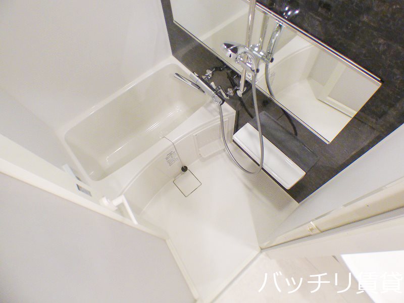 バス・シャワールーム　同マンション別部屋写真のため、現状優先。