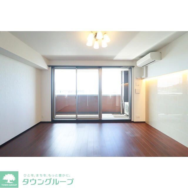 プレジオ西宮今津の居間写真