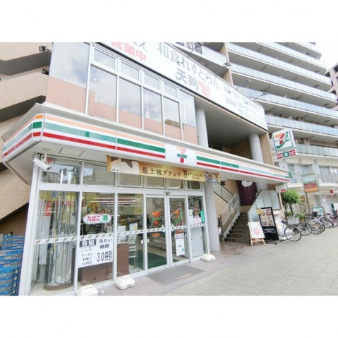 コンビニ　セブンイレブン日野市高幡不動駅前店（コンビニ）まで48m