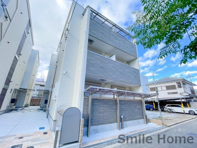 建物外観　駅近オートロック・宅配BOX付き