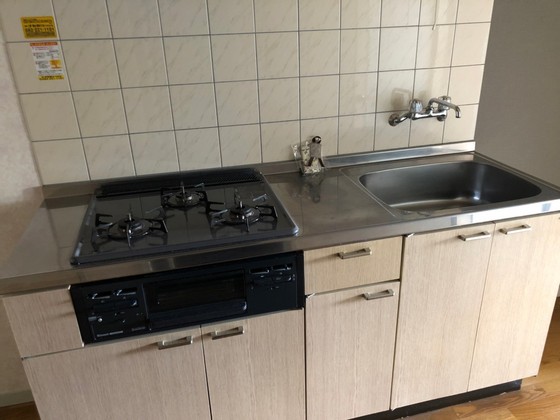 キッチン　※別号室の写真です