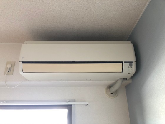 玄関　※別号室の写真です
