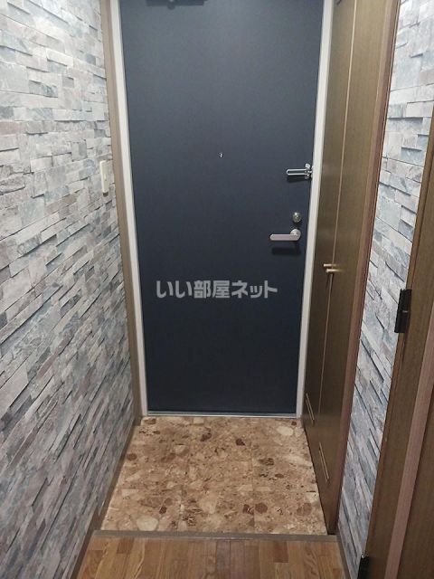ケーポート末広の玄関写真