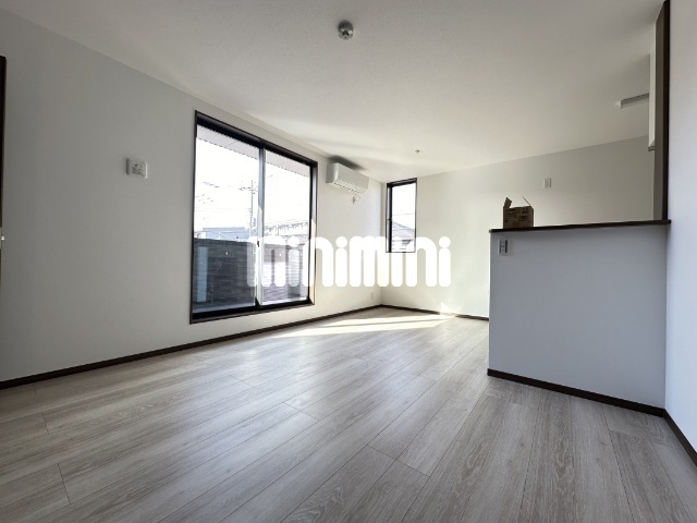 居室・リビング　※写真は別のお部屋です