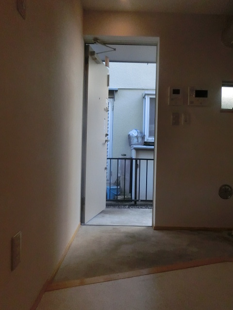 ＪＲ総武線 市川駅 徒歩22分 2階建 築17年の玄関写真