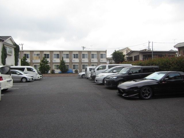 駐車場　★敷地内に駐車場がございます★