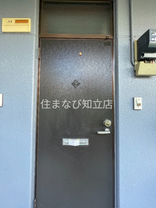 玄関　別室同型写真／反転
