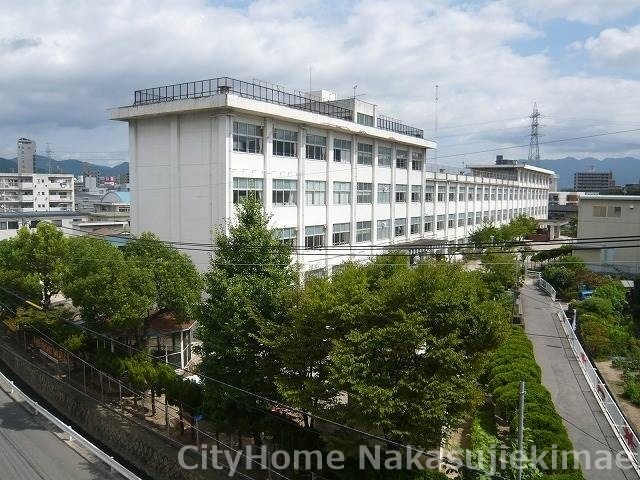 小学校　広島市立原南小学校（小学校）まで626m