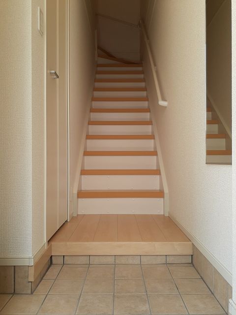 アルコバレーノ千歳の玄関写真