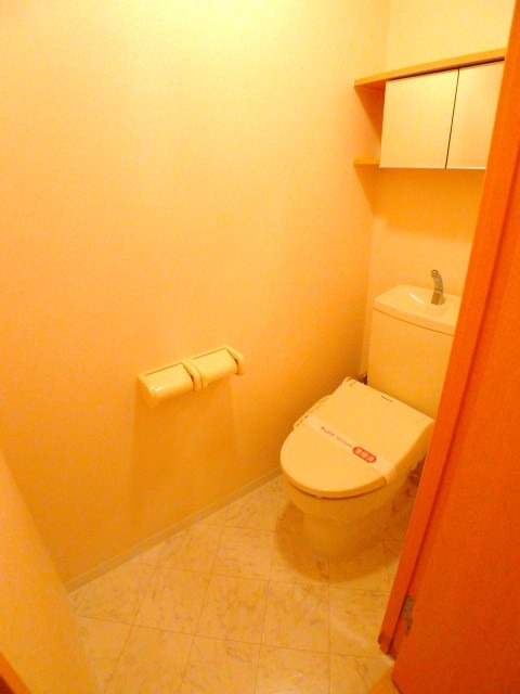 ＪＲ中央本線 千種駅 徒歩3分 10階建 築21年のトイレ写真