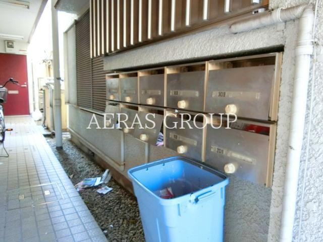 マンションかつらの外観写真