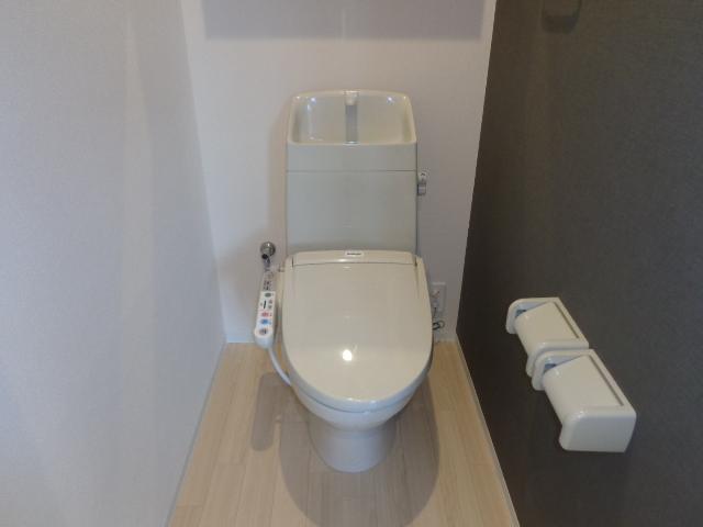 トイレ　シャワー付トイレ