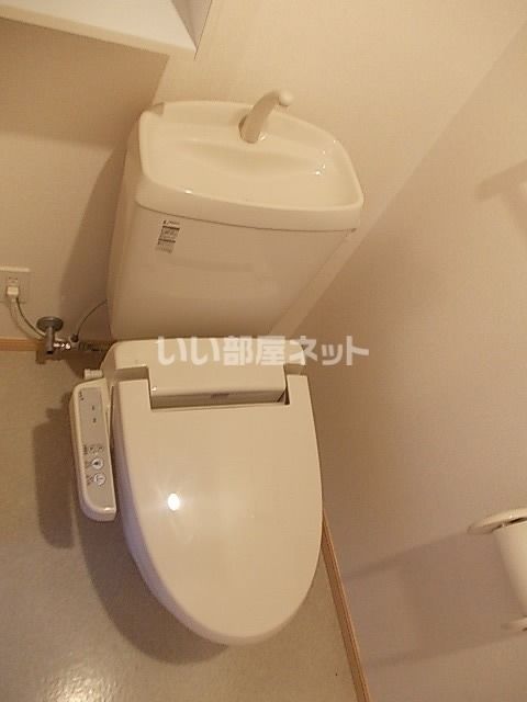 U.S.S シャトナーのトイレ写真