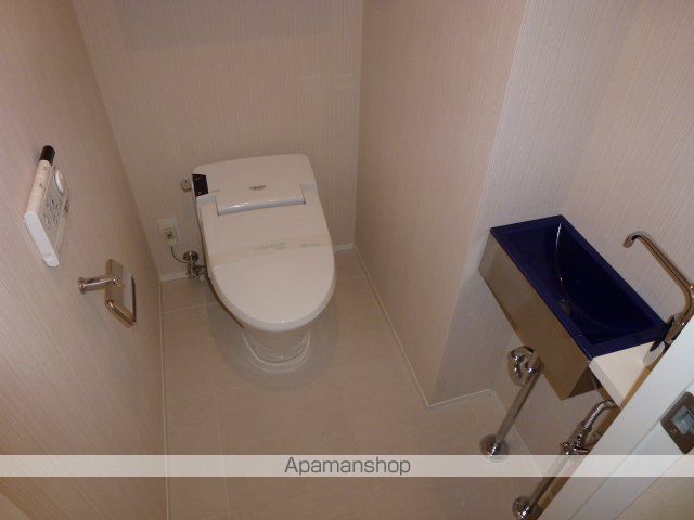 東急東横線 学芸大学駅 徒歩9分 6階建 築58年のトイレ写真