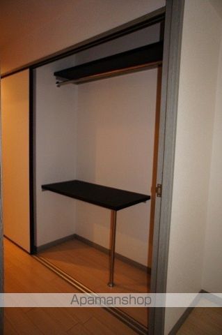 西鉄天神大牟田線 西鉄平尾駅 徒歩6分 8階建 築38年の玄関写真