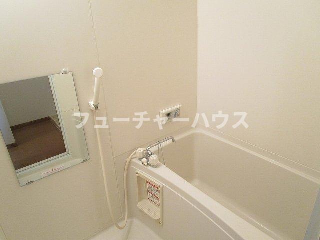 バス・シャワールーム　落ち着いた空間のお風呂です