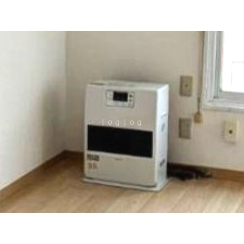 その他設備　冬はあったか石油ストーブです。