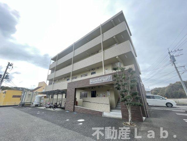 ＪＲ三角線 三角駅 バス乗車時間：15分 最寄りバス停で下車 徒歩6分 築11年