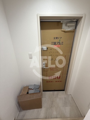 玄関　レネスト新深江A　玄関