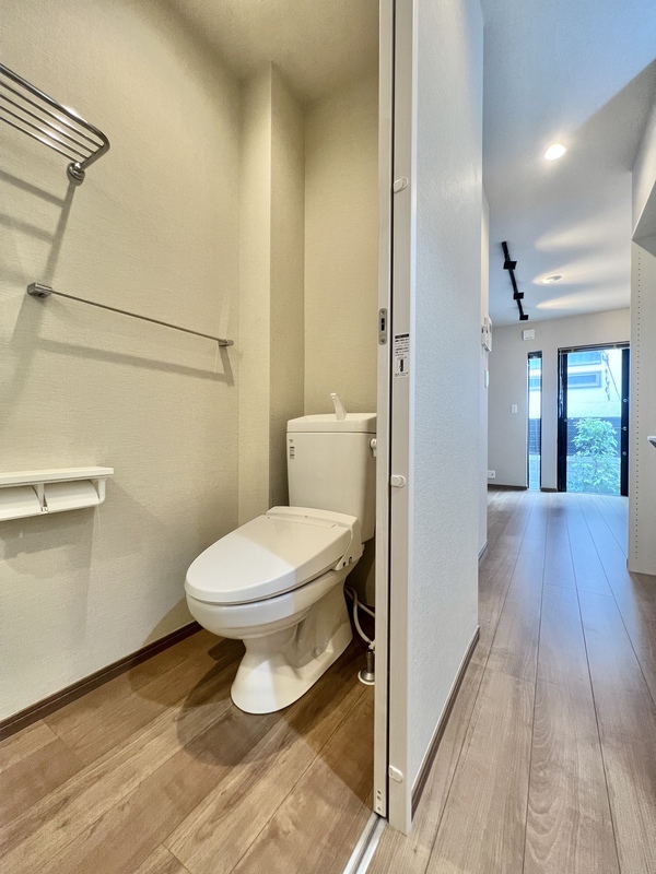 ★内見間近★SiestaVilla武蔵小金井BrickHausのトイレ写真