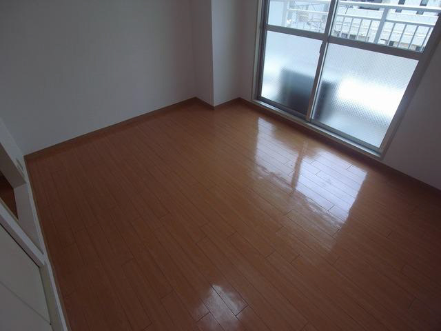 居室・リビング　写真は同マンションの別のお部屋のものです