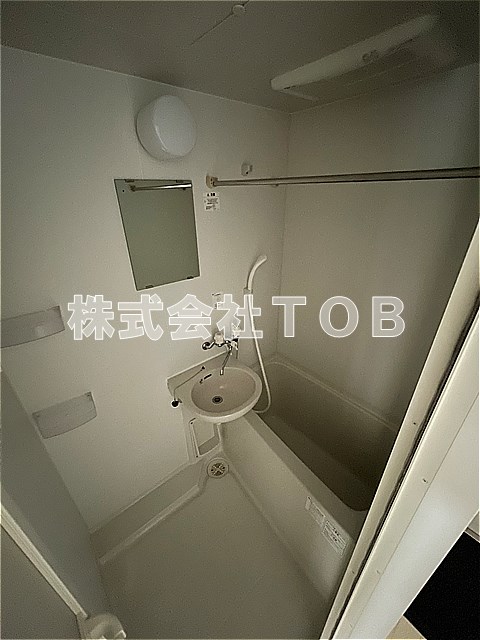 バス・シャワールーム　※クリーニング中の写真※