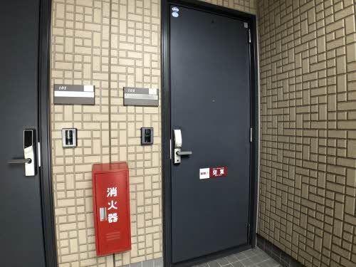 スコーピオンBの玄関写真