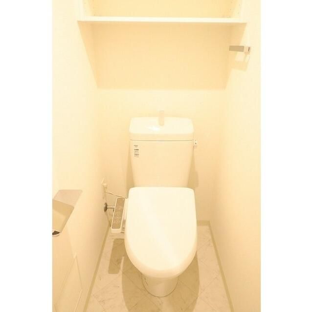 トイレ　清潔感のあるトイレです