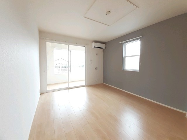 居室・リビング　図面と現状に相違がある場合には現状を優先