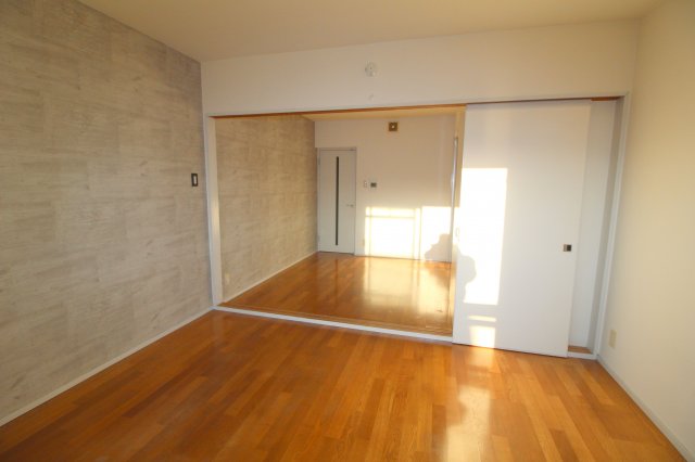 居室・リビング　別室の写真使用