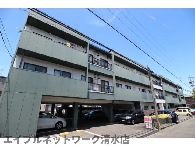 静岡市清水区有東坂のマンションの建物外観