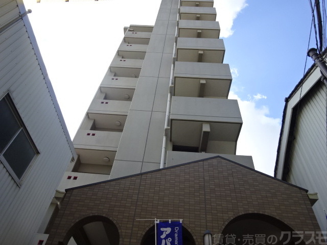 大阪市東成区大今里のマンションの建物外観