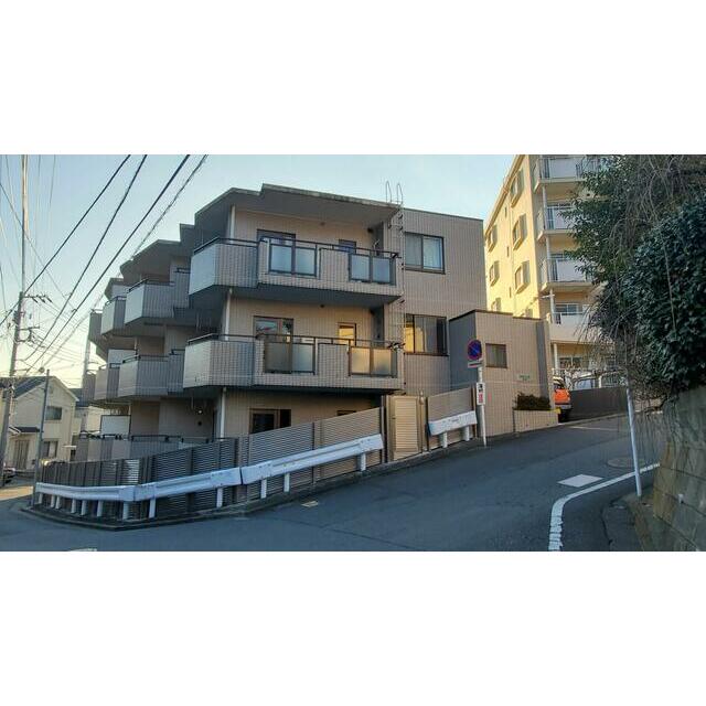 ＲＥＬｉｓ藤沢本町の建物外観