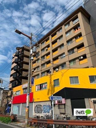 クラモトマンション新館の建物外観