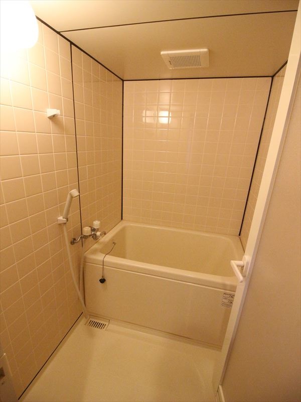 バス・シャワールーム　浴室